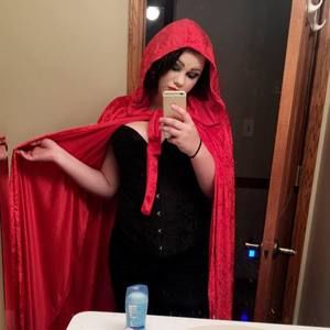 Meet your Posher, Natalie